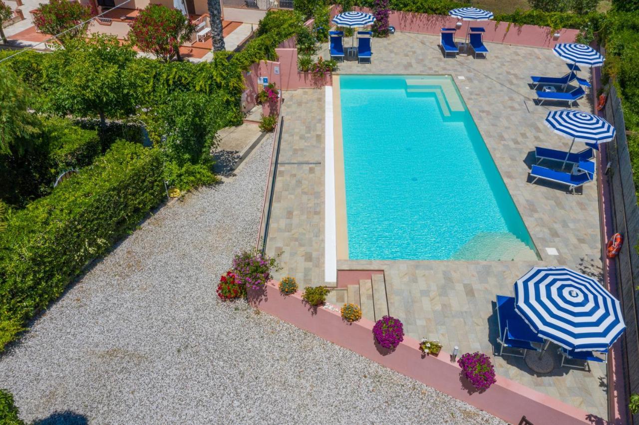 Elbaloves Appartaments Villa Capoliveri  Extérieur photo