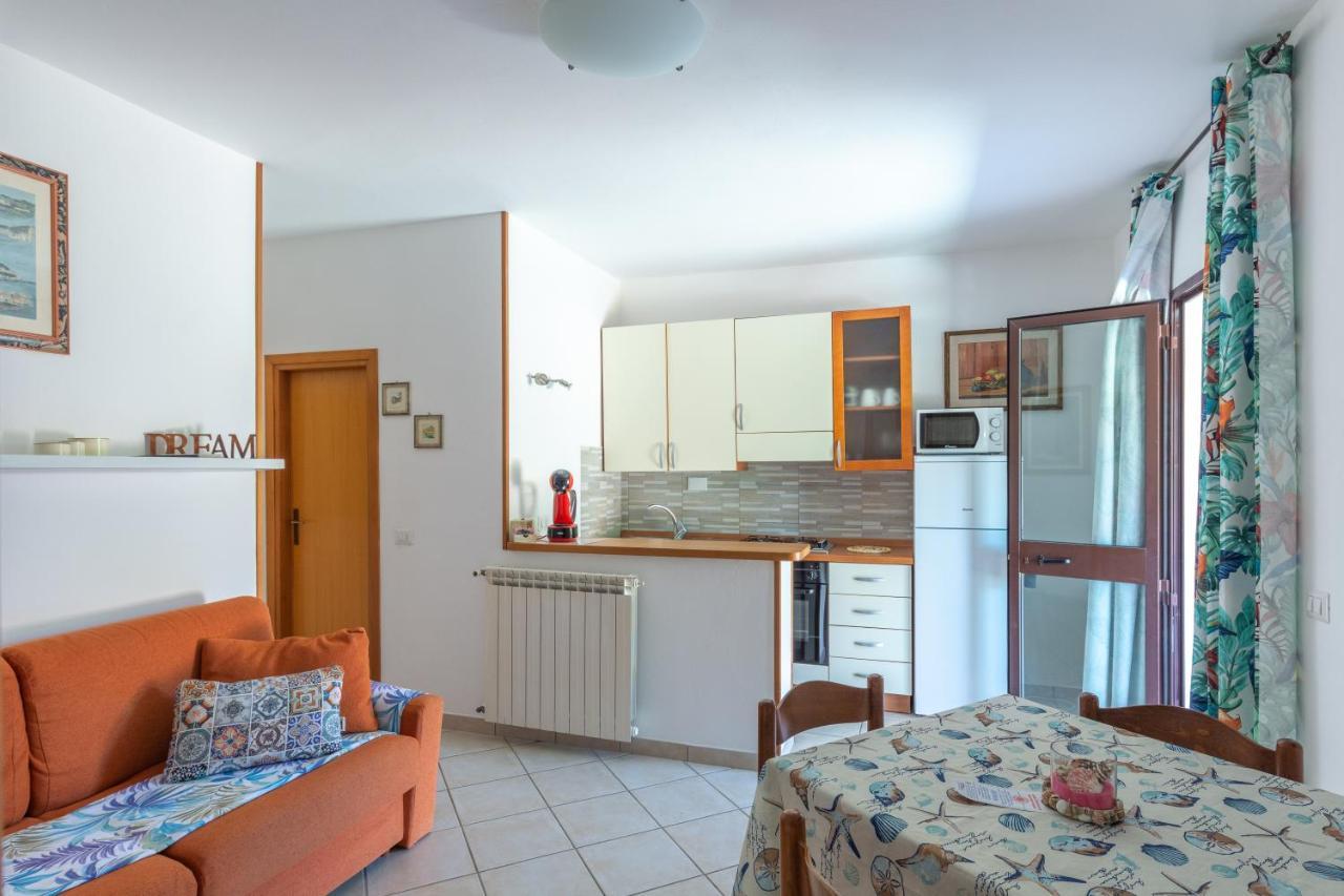 Elbaloves Appartaments Villa Capoliveri  Extérieur photo