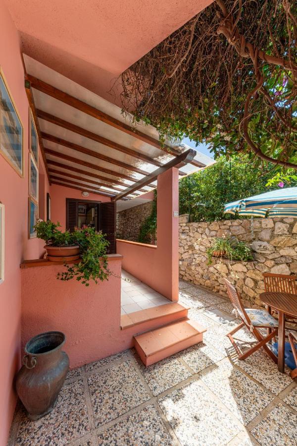 Elbaloves Appartaments Villa Capoliveri  Extérieur photo