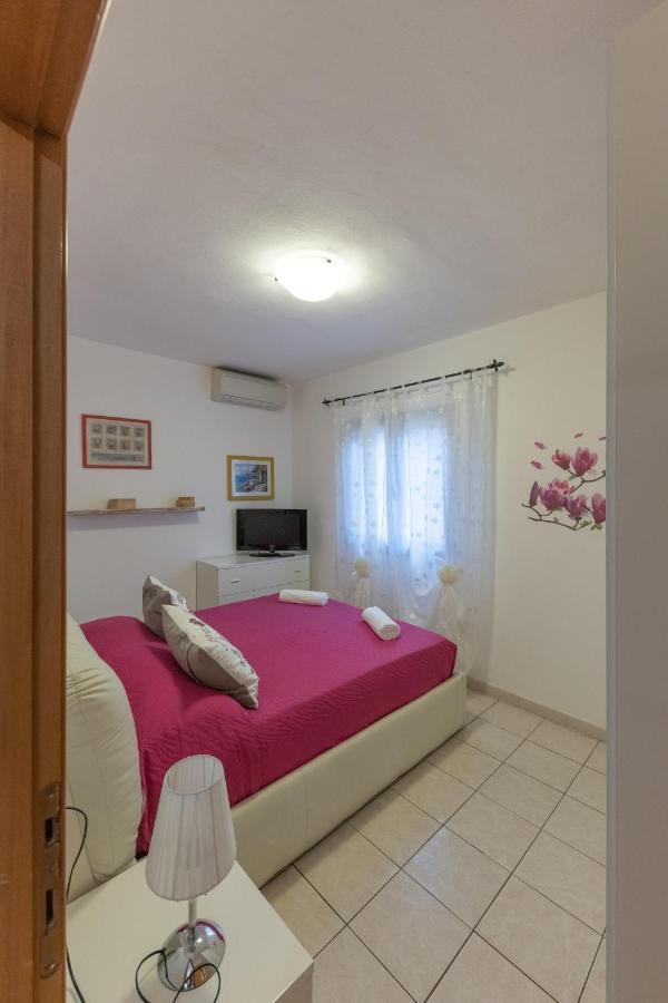 Elbaloves Appartaments Villa Capoliveri  Extérieur photo