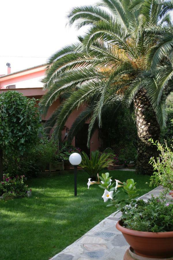 Elbaloves Appartaments Villa Capoliveri  Extérieur photo