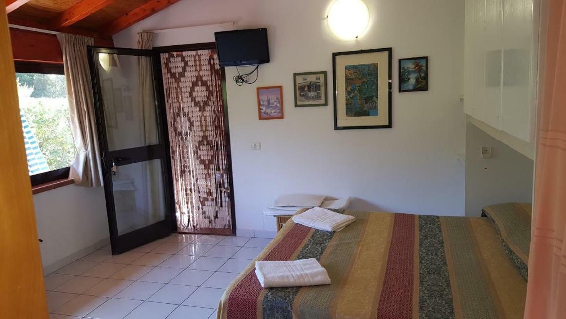 Elbaloves Appartaments Villa Capoliveri  Extérieur photo