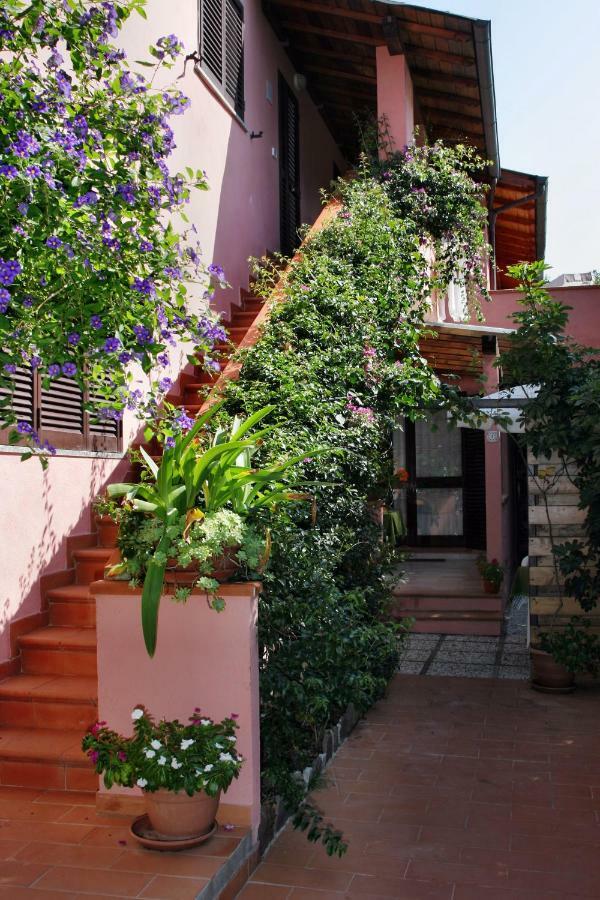 Elbaloves Appartaments Villa Capoliveri  Extérieur photo