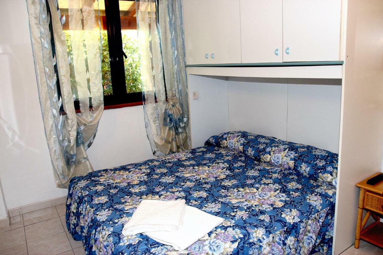 Elbaloves Appartaments Villa Capoliveri  Extérieur photo