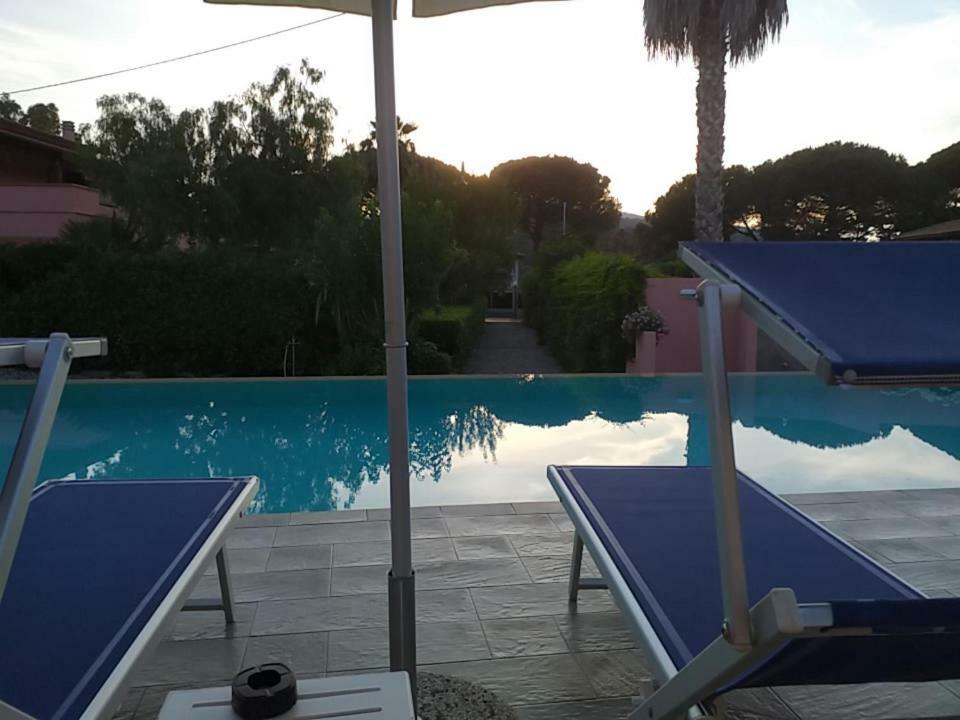 Elbaloves Appartaments Villa Capoliveri  Extérieur photo